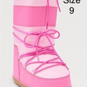 Pink Women's Lace-Up Winter Boot